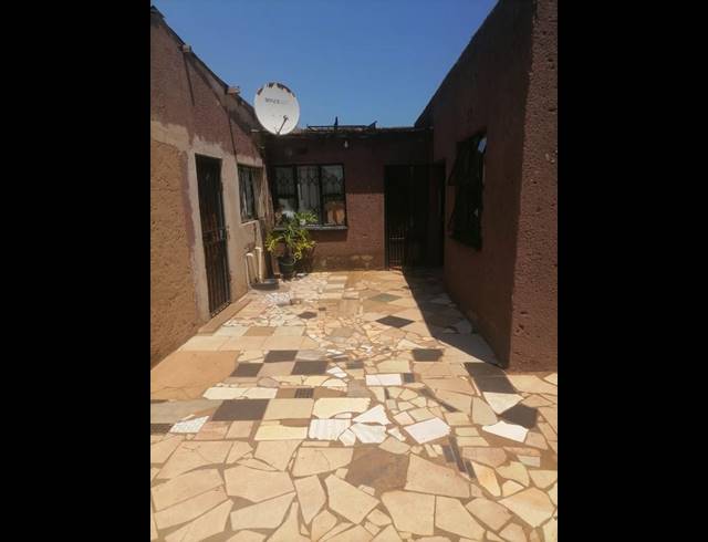 2 BEDROOM HOUSE FOR SALE IN PALM RIDGE